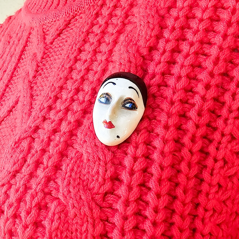 Ceramic Portraight Vintage Brooche